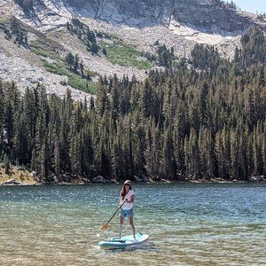 Meet your Posher, Lauri